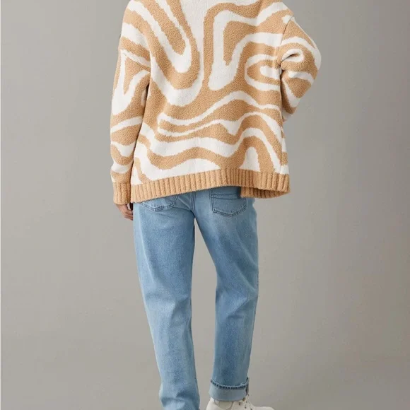 American Eagle super soft Chenille Cardigan sweater - Picture 3 of 8